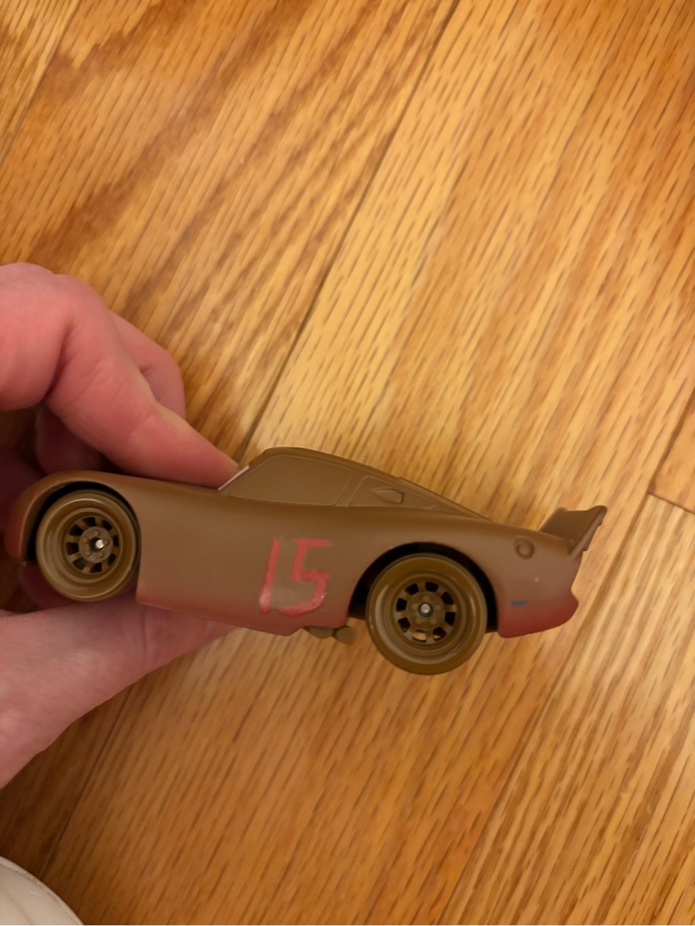 Disney Pixar Cars 3 Chester Whipplefilter Lightning McQueen Diecast 1:55 - Picture 2 of 5